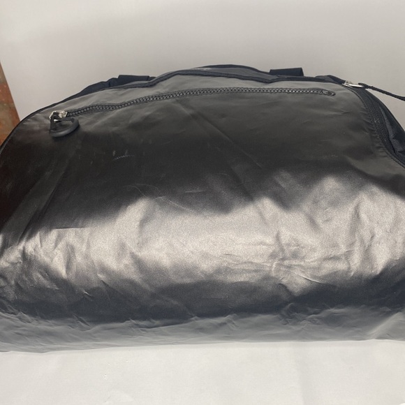 Adidas over night bag - Picture 4 of 8